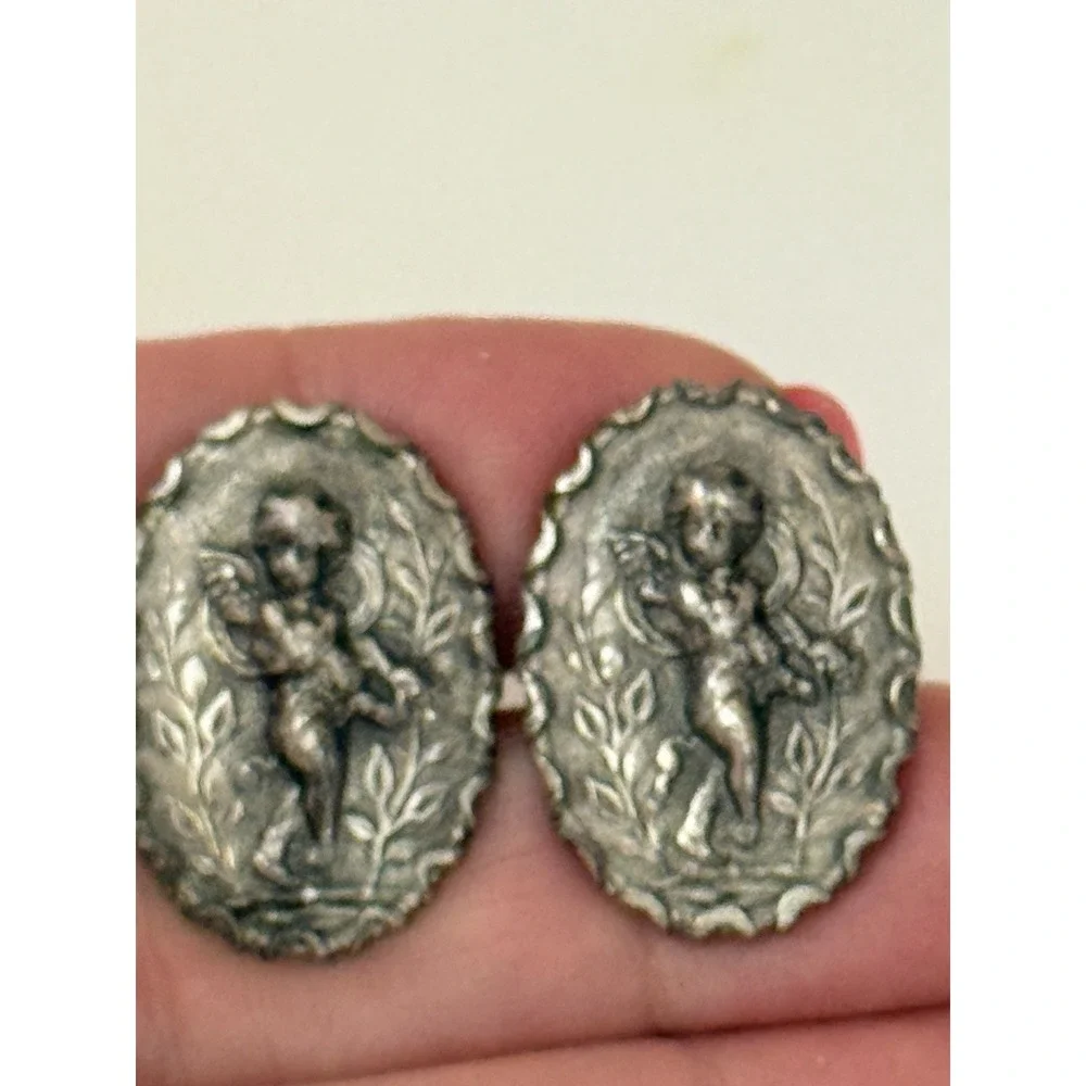 Vintage Silver Tone Oval Cherub Cufflinks Antique Suit Accessory Unique Details